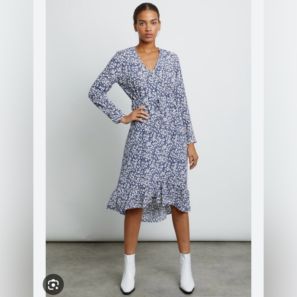 Rails Navy and Cream Floral Hi Lo Dress with Cinched Waist & Button Down Front